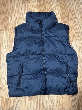Old Navy Puffer Vest Women’s Large Black Zip Up Water Resistant Puff